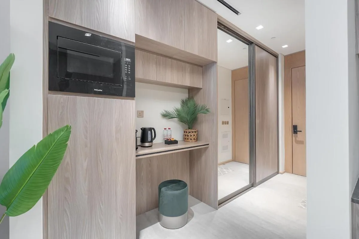 Modern Studio By Czechin Jvc Prime Location Dubai United Arab Emirates