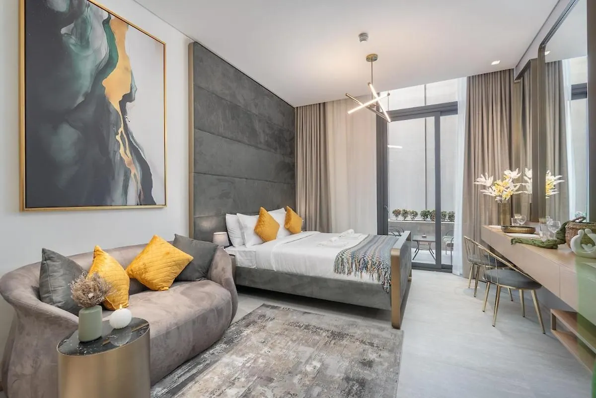 Modern Studio By Czechin Jvc Prime Location Dubai Lejlighed